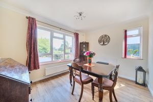 Dining Room- click for photo gallery
